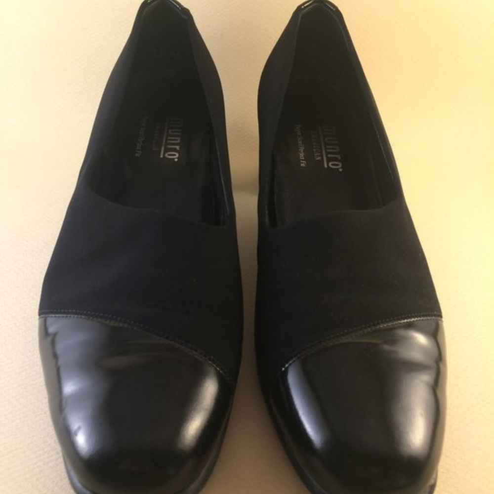Munro Stretch Fabric Professional Shoe Low Heel